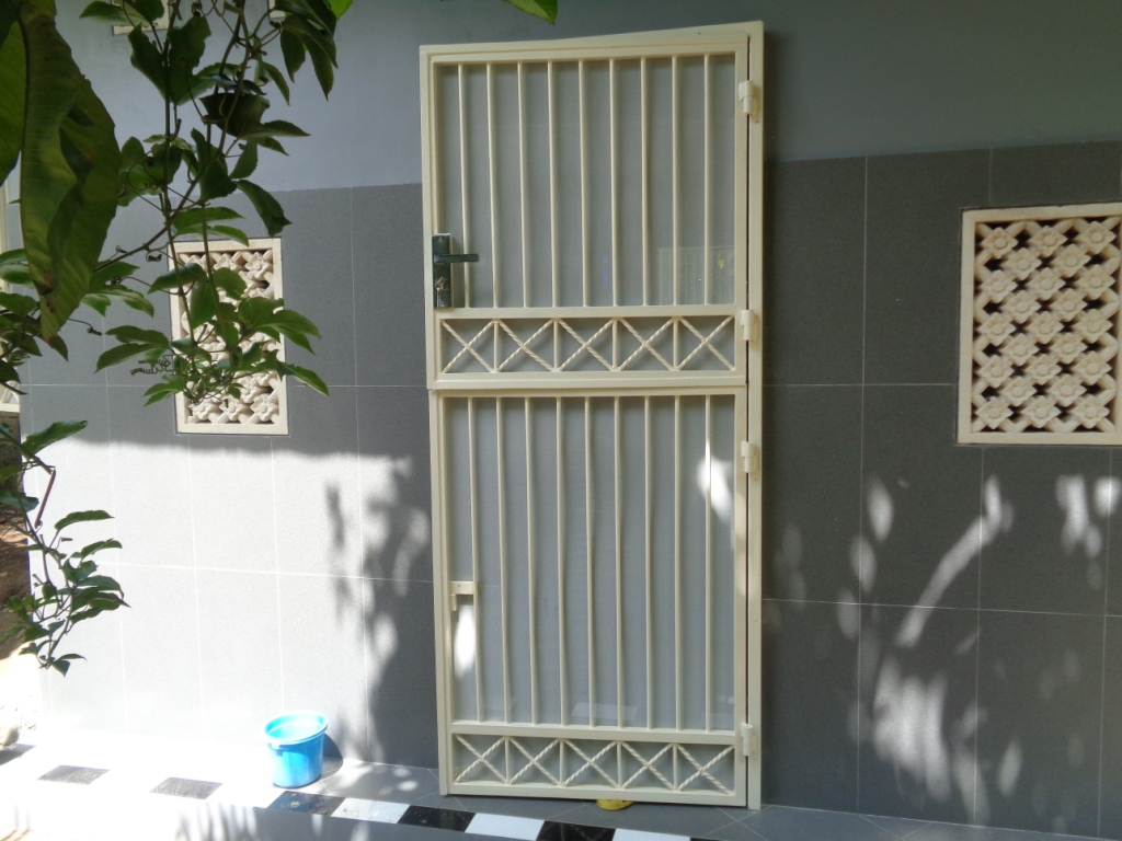 teralis-pintu-minimalis